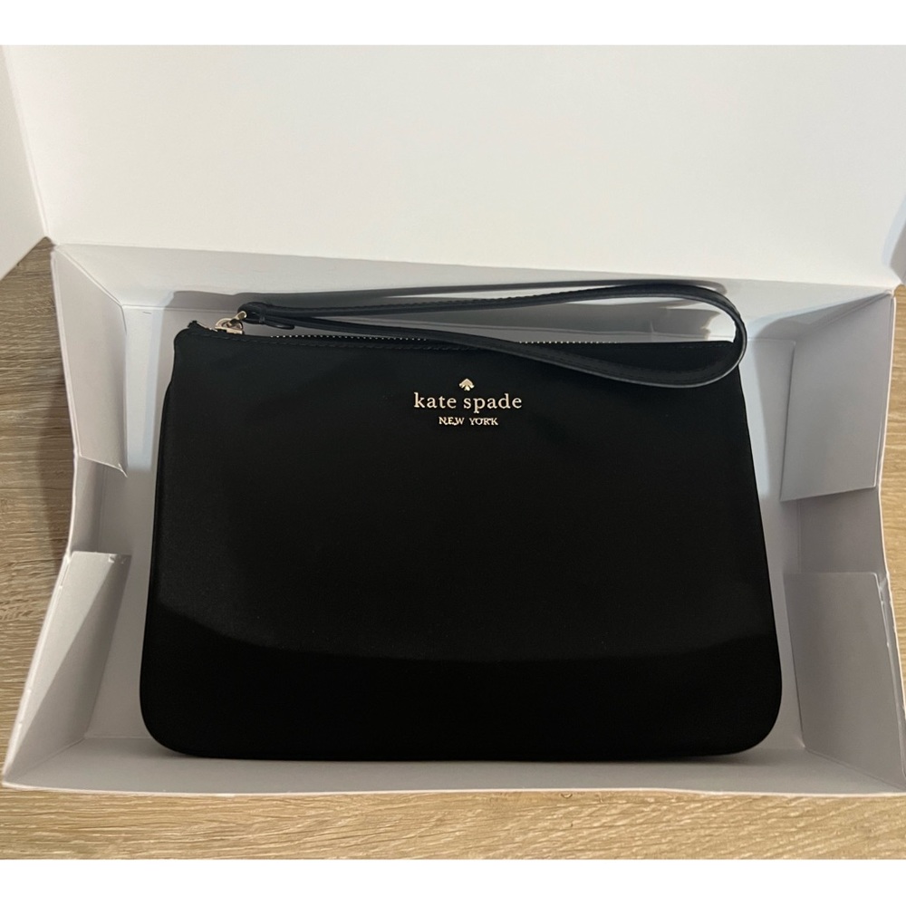 (โ To Twincherry11โs ๐ฆ) K.S New York Black Nylon Chelsea Medium Wristlet Pouch - Picture 10 of 15